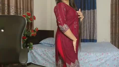 Snapshot of indiantina chatting on November 2025 12:27:02 PM tina online show from November 2025 12:27:02 PM