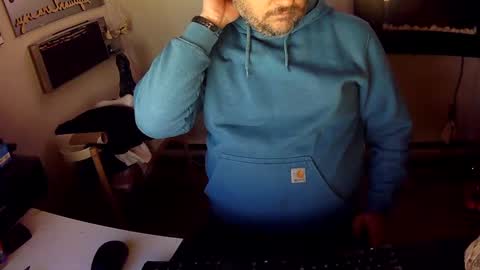 BroLOU online show from December 2024 01:18:01 AM