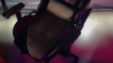 ineeedyoutoday online show from January 2026 11:59:02 AM