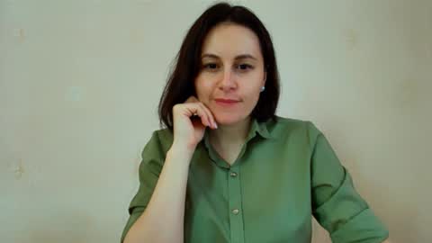 Snapshot of inessa_beauty chatting on April 2026 05:47:01 AM Inessa online show from April 2026 05:47:01 AM