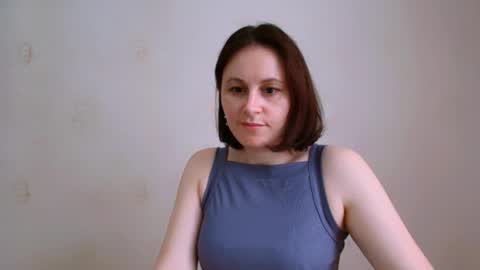 Snapshot of inessa_beauty chatting on May 2026 02:10:01 PM Inessa online show from May 2026 02:10:01 PM