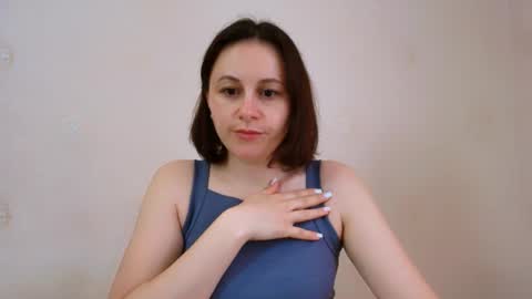 Snapshot of inessa_beauty chatting on May 2026 03:45:02 AM Inessa online show from May 2026 03:45:02 AM