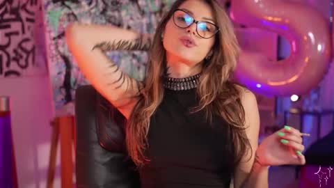 Snapshot of informal_ chatting on February 2025 04:39:02 AM MAL --- online show from February 2025 04:39:02 AM