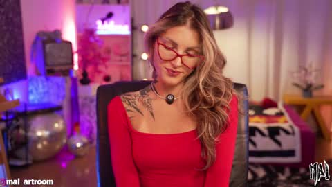 Snapshot of informal_ chatting on October 2025 08:55:02 PM MAL --- online show from October 2025 08:55:02 PM