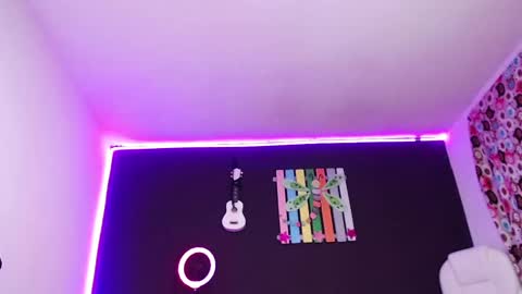 Snapshot of ingrid_zese chatting on September 2025 09:37:01 PM Ingrid Zese online show from September 2025 09:37:01 PM