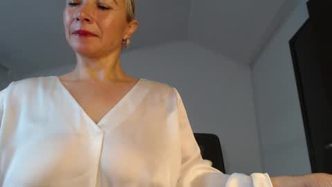            online show from January 2025 11:42:02 AM