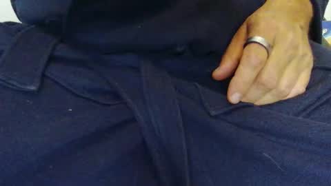 Snapshot of injmolder2 chatting on January 2026 01:24:02 PM Hanging Out online show from January 2026 01:24:02 PM