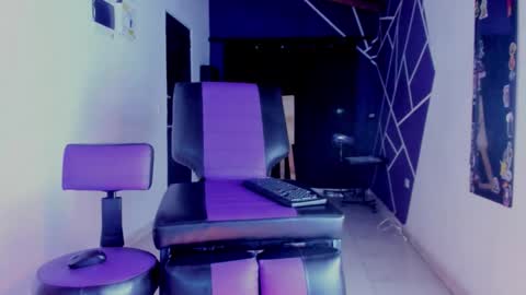 demon online show from November 2025 03:08:02 AM