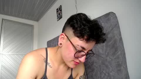 lyan onlyfans n linda online show from April 2026 08:26:02 PM