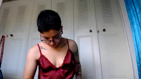 lyan onlyfans n linda online show from July 2026 09:17:02 PM