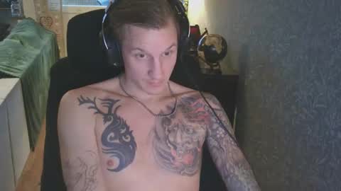 inkedsweed69 online show from December 2025 12:31:02 PM