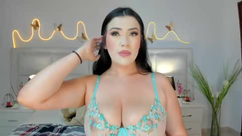 innavolkova online show from May 2026 12:11:01 PM
