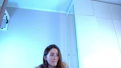 Lina online show from February 2025 02:59:02 PM