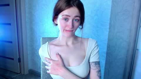 Lina online show from February 2025 06:47:02 PM