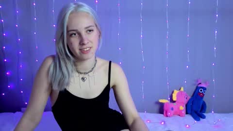 Snapshot of innocent_girll chatting on January 2026 05:04:01 PM Kate online show from January 2026 05:04:01 PM