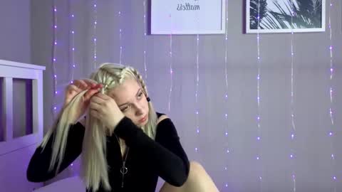 Snapshot of innocent_girll chatting on January 2026 03:05:01 PM Kate online show from January 2026 03:05:01 PM