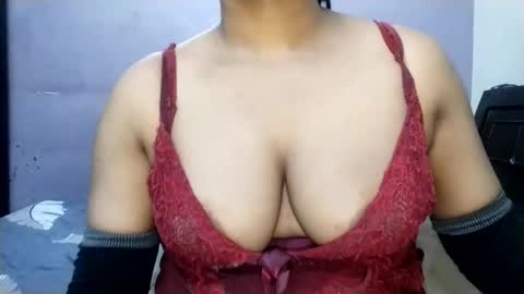Snapshot of innocent_mannu chatting on May 2026 04:52:01 AM Innocent mannu online show from May 2026 04:52:01 AM