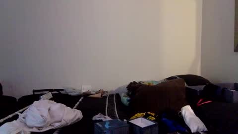 innocentlooker online show from February 2025 05:07:02 AM