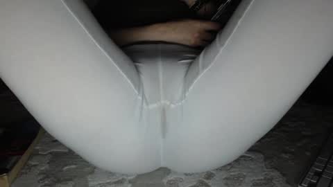 Snapshot of inocentekitty chatting on February 2026 08:51:01 PM Alessia online show from February 2026 08:51:01 PM