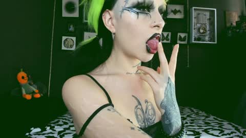   SANIA  online show from January 2025 05:47:02 PM