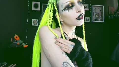   SANIA  online show from February 2025 07:45:02 PM