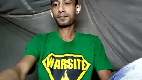 Snapshot of interne8famous chatting on November 2025 04:05:01 PM interne8famous online show from November 2025 04:05:01 PM