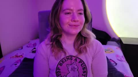 Snapshot of internetfairy_xo chatting on January 2026 06:39:02 AM Faye online show from January 2026 06:39:02 AM