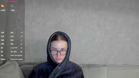 Snapshot of internetsexplorer chatting on January 2026 06:28:02 AM Bernadette Join online show from January 2026 06:28:02 AM