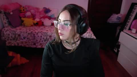 invisibledollx online show from June 2026 03:35:01 AM