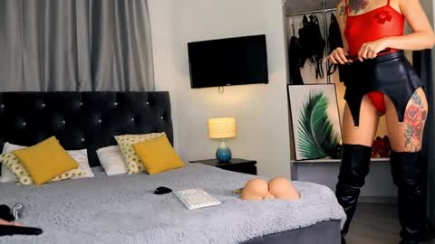 inviting_tina online show from October 2025 03:34:02 AM