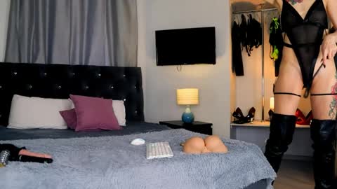 inviting_tina online show from May 2026 05:12:01 AM