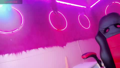 Snapshot of irina_lechera_ chatting on January 2025 08:11:01 PM Irina online show from January 2025 08:11:01 PM