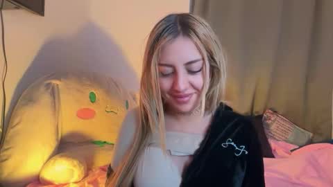 Irina online show from October 2025 03:43:01 AM