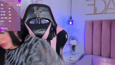 Snapshot of irinasilver chatting on October 2025 01:43:02 PM Irina Silver cami online show from October 2025 01:43:02 PM