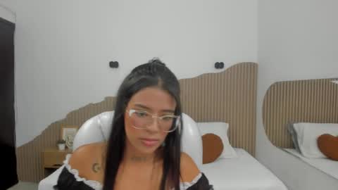Snapshot of iris8_ chatting on April 2026 07:15:02 PM iris8_ online show from April 2026 07:15:02 PM