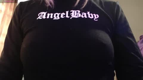 Lily online show from November 2025 09:28:02 AM