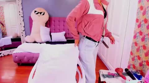 Snapshot of iris_stone_ chatting on January 2025 10:27:02 AM Iris online show from January 2025 10:27:02 AM