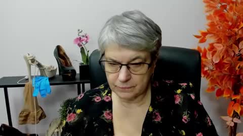 Snapshot of iris_xdesire chatting on December 2024 10:39:02 AM I R I S online show from December 2024 10:39:02 AM