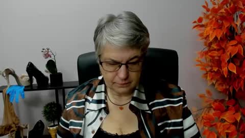 Snapshot of iris_xdesire chatting on December 2024 07:19:02 AM I R I S online show from December 2024 07:19:02 AM