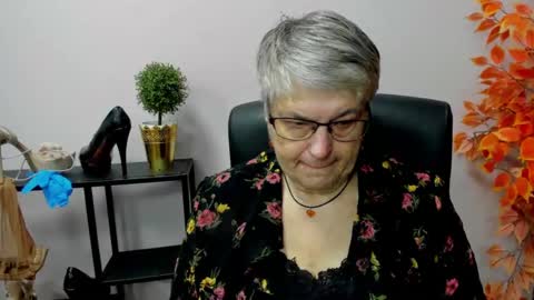 Snapshot of iris_xdesire chatting on December 2024 07:15:02 AM I R I S online show from December 2024 07:15:02 AM