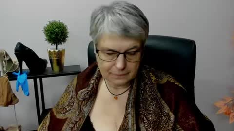 Snapshot of iris_xdesire chatting on January 2025 10:09:02 AM I R I S online show from January 2025 10:09:02 AM