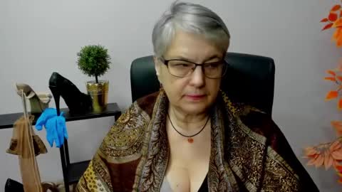 Snapshot of iris_xdesire chatting on January 2025 10:50:01 AM I R I S online show from January 2025 10:50:01 AM