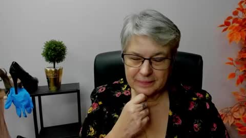 Snapshot of iris_xdesire chatting on January 2025 01:49:02 PM I R I S online show from January 2025 01:49:02 PM