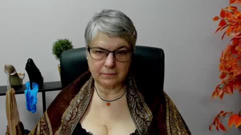 Snapshot of iris_xdesire chatting on January 2025 07:54:01 AM I R I S online show from January 2025 07:54:01 AM