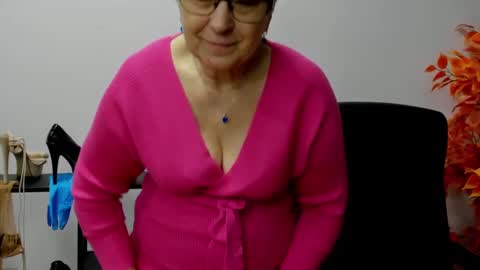 Snapshot of iris_xdesire chatting on January 2025 10:43:01 AM I R I S online show from January 2025 10:43:01 AM