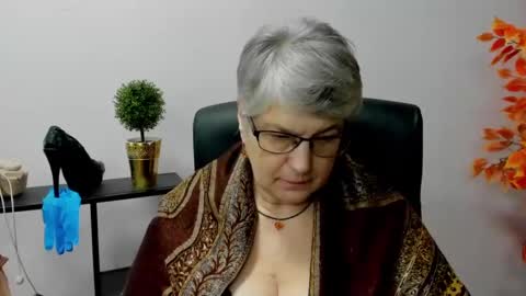Snapshot of iris_xdesire chatting on January 2025 10:50:02 AM I R I S online show from January 2025 10:50:02 AM