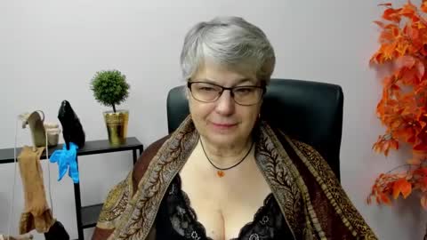 Snapshot of iris_xdesire chatting on February 2025 07:12:02 AM I R I S online show from February 2025 07:12:02 AM