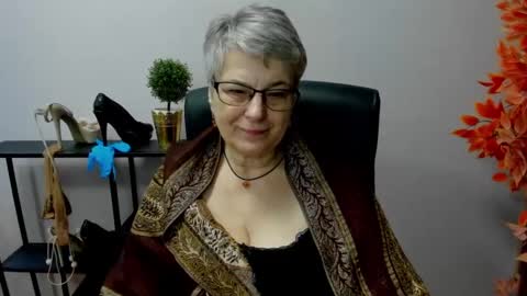 Snapshot of iris_xdesire chatting on February 2025 10:48:01 AM I R I S online show from February 2025 10:48:01 AM