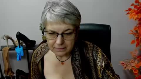 Snapshot of iris_xdesire chatting on February 2025 02:00:02 PM I R I S online show from February 2025 02:00:02 PM