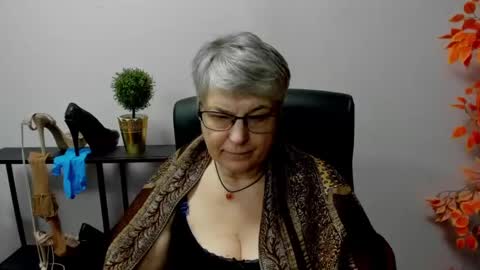 Snapshot of iris_xdesire chatting on February 2025 12:03:02 PM I R I S online show from February 2025 12:03:02 PM